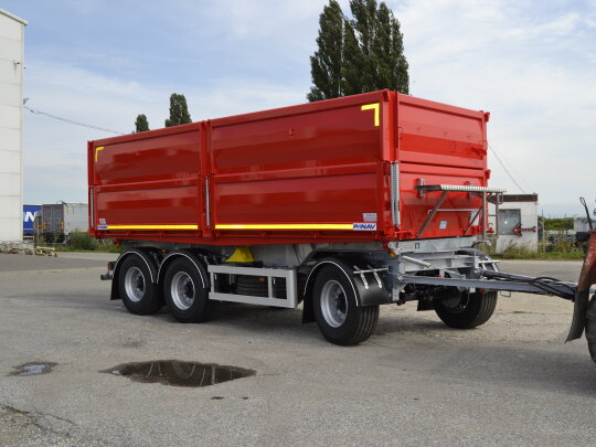 Przyczepy wywrotki z&nbsp;obrotnicą